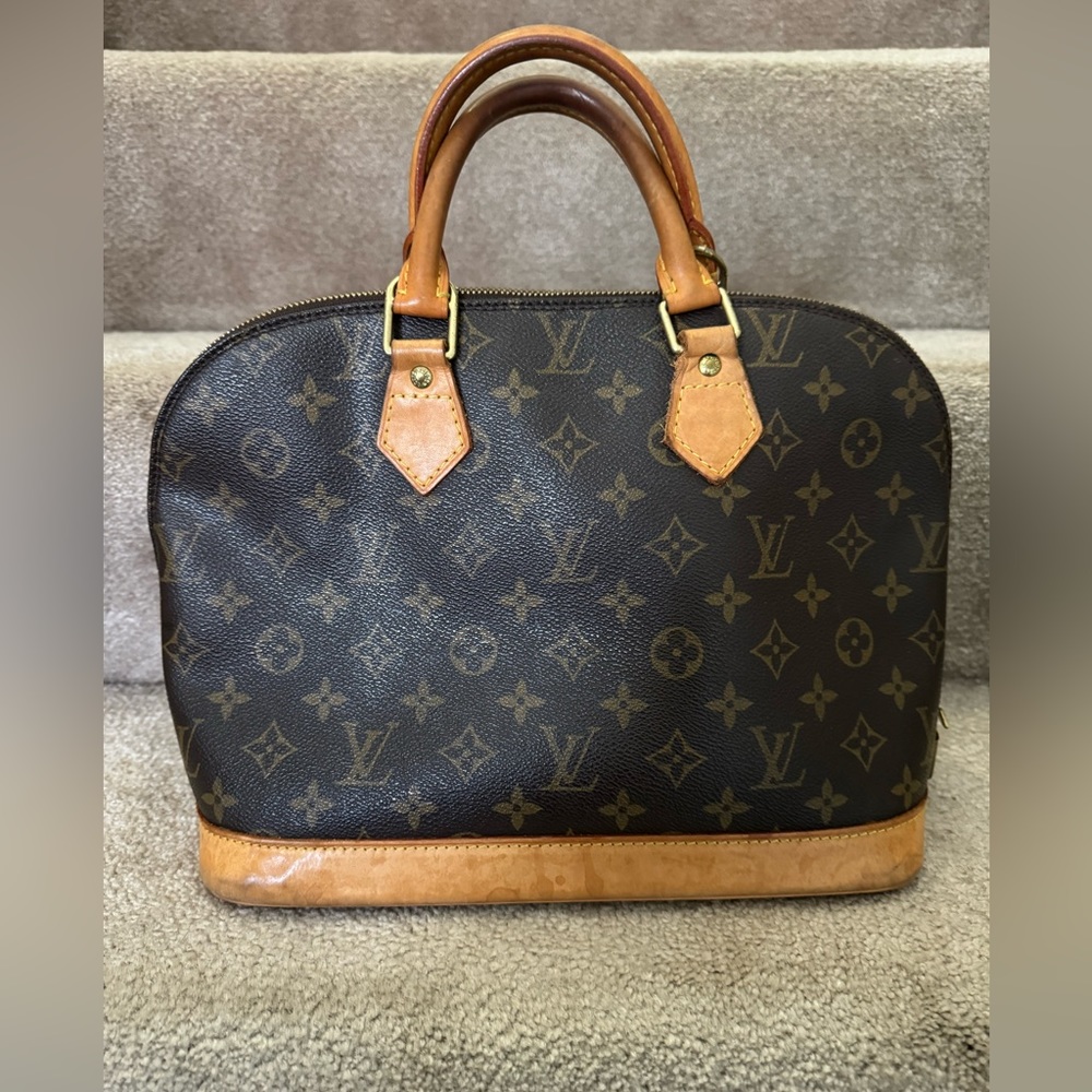 Authentic Louis Vuitton Alma PM Bag